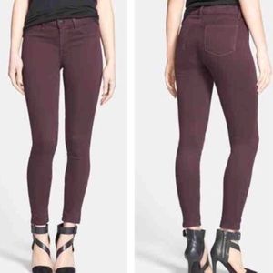 J Brand Super Skinny Jeans in Lavish - 28
